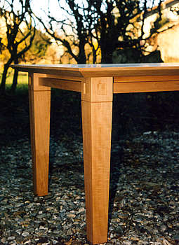 Tisch, Birnbaum